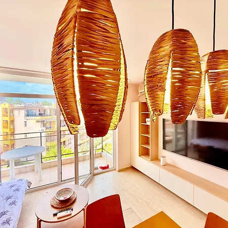 Vibes 4you, Sunny Apartmán