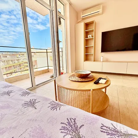 Vibes 4you, Sunny Apartmán