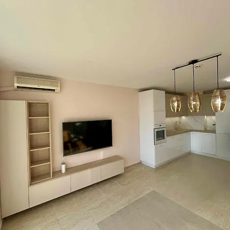 Vibes Flat 4 You, Sunny Apartman