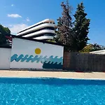 Vibes 4you, Sunny アパート サニービーチ